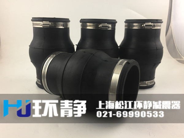 香港港島筲箕灣卡箍式<a href=http://m.ipexwireless.com target=_blank class=infotextkey>可曲撓橡膠接頭</a>發(fā)貨現(xiàn)場