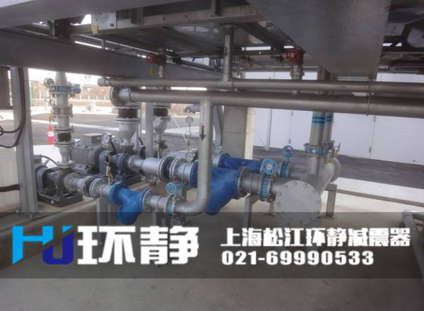 <a href=http://m.ipexwireless.com/products/xiangjiaojietou/danqiu target=_blank class=infotextkey>單球體<a href=http://m.ipexwireless.com target=_blank class=infotextkey>橡膠接頭</a></a>運行車間